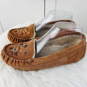Zealand Zerenity Brown Embroidered Faux Fur Lined Genuine Leather Moccasins 6M